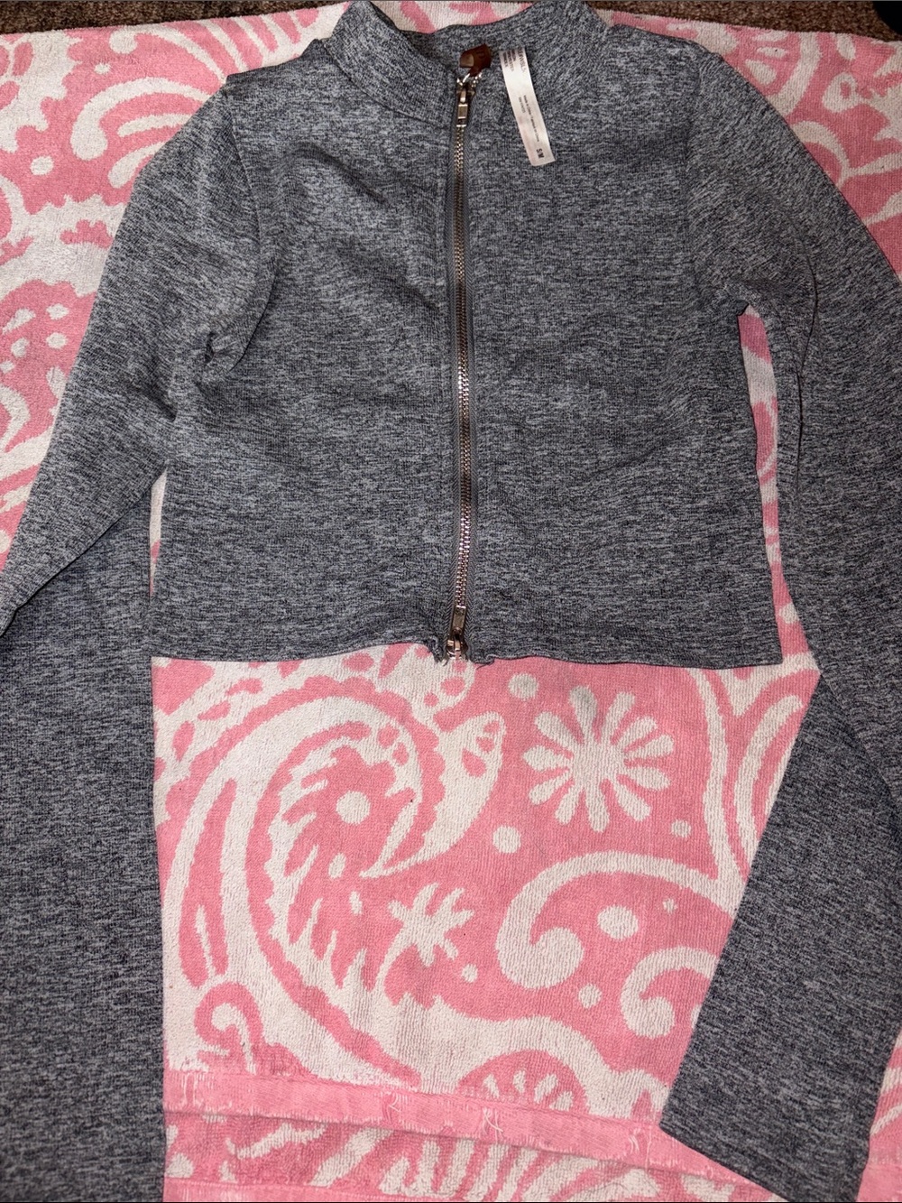 Women's Gray Zip-Front Knit Cardigan